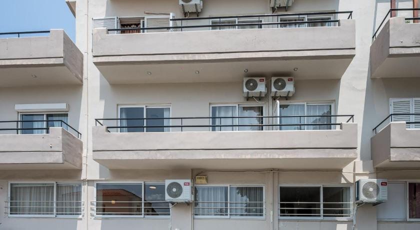 Moira Apartment by Senaon Urban Living Apartment in Heraklion