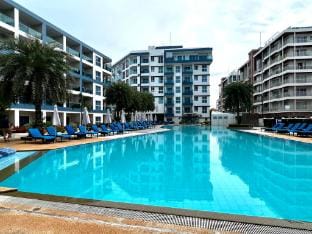 Grandblue Condominium#702 SeaView TopFloor Maephim Apartment in Chon Buri Changwat
