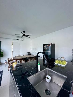 Seribu Dua Villa-Pool.BBQ. 5BR.Ctyd.Wifi.ExToll. Vacation rental in Malaysia