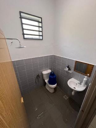 SeribuDua-SemiD, 3BR, FullAircond, Wifi, ExitToll Vacation rental in Pahang, Malaysia