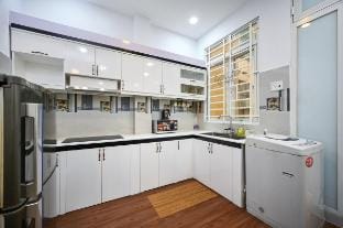80m2 apt, Bui Vien St., Central District 1, Saigon Apartment in Ho Chi Minh City