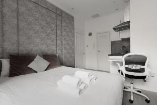 Prime.Vision.Living: Beautiful Studio in Queensway Apartment in City of Westminster