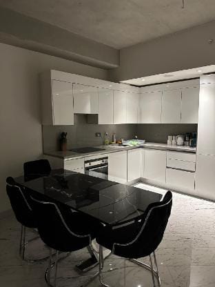 Stylish balcony apt Sinpas queen Floor30+ #25 Vacation rental in Istanbul