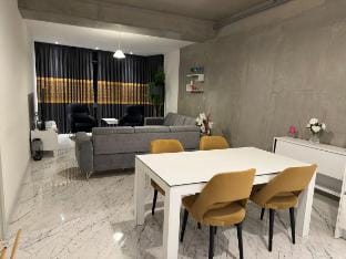 Luxury suites with gym&pool floor40+ #98 Vacation rental in Istanbul