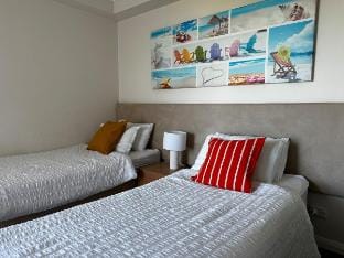 Ocean view apartment at the heart of Gold Coast Vacation rental in Main Beach