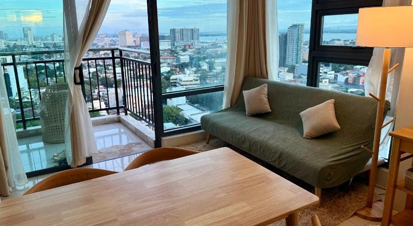 Cozy Panoramic View Unit Apartment in Lapu-Lapu City