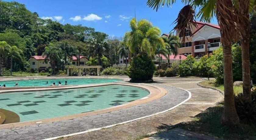 2-4Pax Condo Unit in Subic Bay Apartment in Olongapo