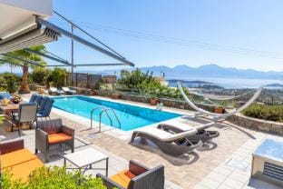 Villa Friends  private pool, sea view Villa in Lasithi