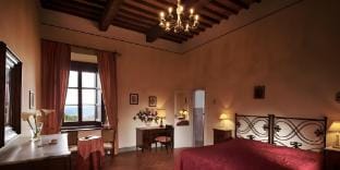 La Villa  Apartment in Tuscany