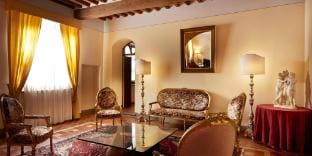 La Villa  Apartment in Tuscany