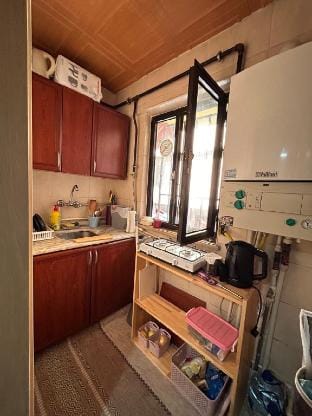 Central apartment near metro & mall Vacation rental in Istanbul