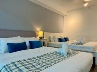 【NEW】Panorama Komtar SeaView @ Meritime Suites Kps Vacation rental in George Town