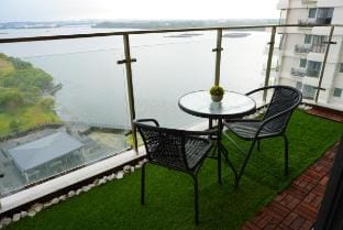Danga Bay @ king bay!海景三房 Vacation rental in Johor Bahru