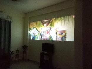 StayIn: Lawn/AC/TV/gardenLuxury Vacation rental in Hyderabad