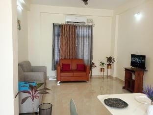 StayIn: Lawn/AC/TV/gardenLuxury Vacation rental in Hyderabad