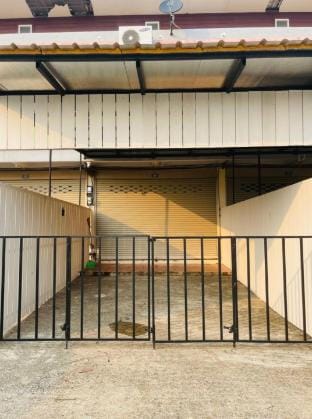 Madamnay house sevice Vacation rental in Thailand