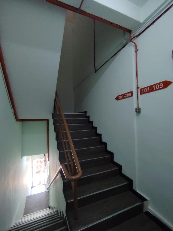 Ezzyhome Taman Molek Hotel in Johor Bahru