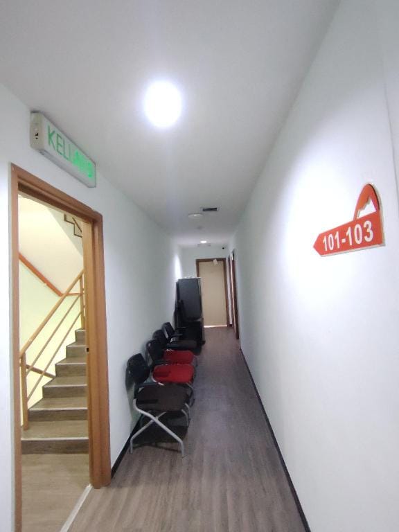 Ezzyhome Taman Molek Hotel in Johor Bahru