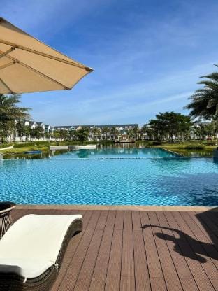 Near the swimming pool near the beach, Novaworld Phan Thiet, Binh Thuan Vacation rental in Phan Thiet