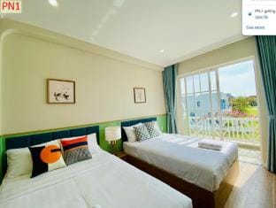 Near the swimming pool near the beach, Novaworld Phan Thiet, Binh Thuan Vacation rental in Phan Thiet