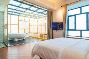 临海别墅超大公区台球麻将投影ktv一应俱全 Villa in Fujian