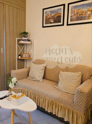 Condo with Balcony | Near Airport & MOA Apartment in Pasay