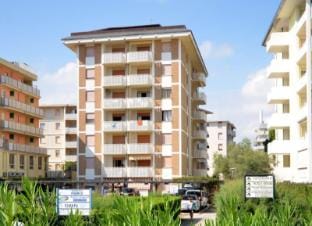 Beachfront apartment retreat with panoramic view Apartment in Bibione