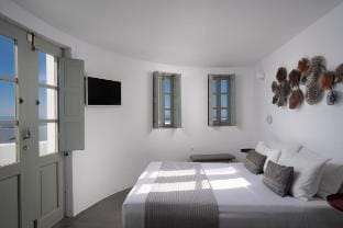 The Sunset Windmill Vacation rental in Oia