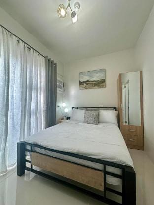 1-Bedroom Condo with Balcony Vacation rental in Central Visayas