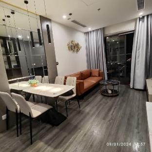 Khánh Phong Zenpark Vinhome Oceanpark Vacation rental in Laos