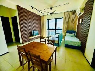 Luxury 3BR with Sea & City ViewsPerfect  Vacation rental in George Town