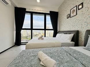 fully sea view 3br 10pax luxury sea & city view Vacation rental in George Town