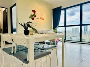 3br cozy family stay 8 pax apartment Vacation rental in George Town
