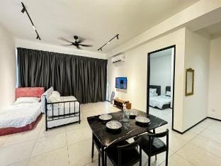 @City & Sea View Apartment (familystay_12) Vacation rental in George Town