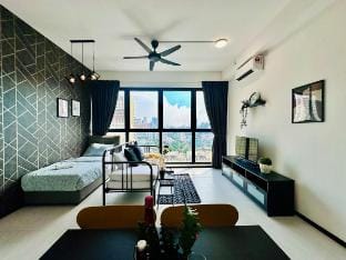 comfort familyStay (Urban Suites-3BR-10PAX) Vacation rental in George Town