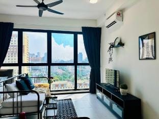 comfort familyStay (Urban Suites-3BR-10PAX) Vacation rental in George Town