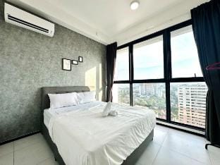 #Skycity & Sea View  Penang (3BR-10Pax) Vacation rental in George Town
