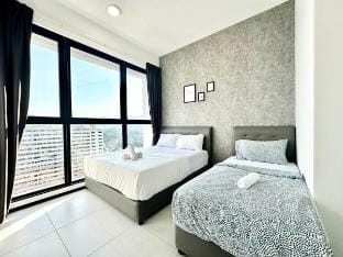 #Skycity & Sea View  Penang (3BR-10Pax) Vacation rental in George Town