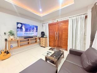 Nannam Poolvilla@สัตหีบ Vacation rental in Chon Buri Changwat