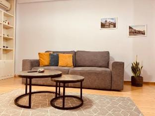 City Block Komuna Apartment in Tirana