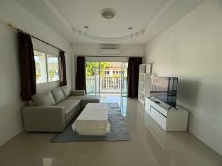 Cozy home 3-bed, 2-bath for 5 Vacation rental in Pa Klok