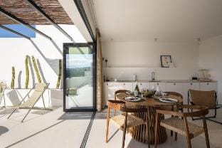 Private Pool & Terrace w/ Views ~ Great Location Apartment in Granada