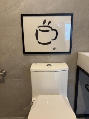 Luxe Loft in BGC with 2 bathrooms can fit 6pax Apartment in Makati