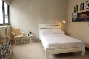 Cozy Studio in Salcedo Village Makati Apartment in Pasay