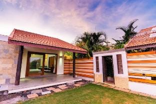 Travalong Nivaan - 4 BHK Pool Villa Villa in Maharashtra