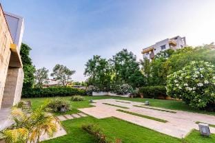 Travalong Nivaan - 4 BHK Pool Villa Villa in Maharashtra