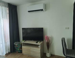 Cybiq Ratchada 32 by Pikul Vacation rental in Bangkok
