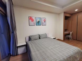 Starlake Daewoo city skyline, double bedroom Apartment in Laos