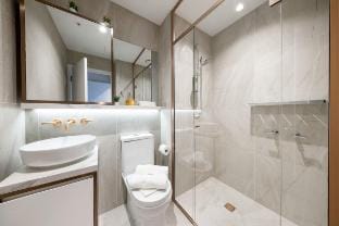 Bright & Modern 2BR Apt on Iconic Chapel Street Vacation rental in Melbourne