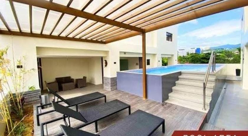 Midpoint Residences Netflix with Free Pool Access Apartment in Cebu City